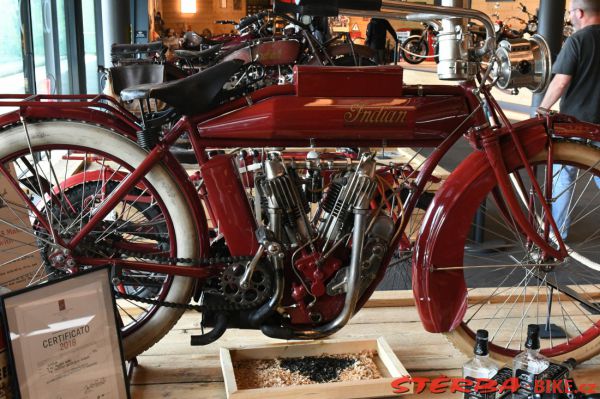 244/A - TOP Moutain Motorcycle Museum