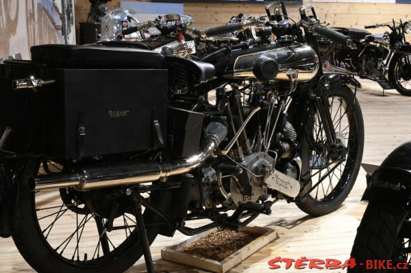 244/B - TOP Moutain Motorcycle museum