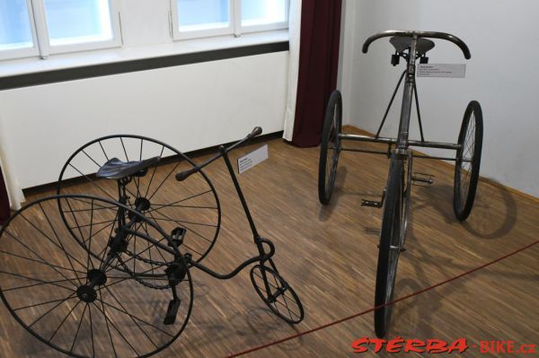 245 - Vysoká kola - Kolín