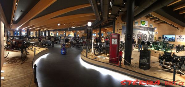 244/A - TOP Moutain Motorcycle Museum