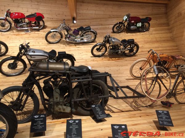 244/A - TOP Moutain Motorcycle Museum