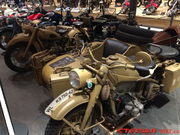 244/A - TOP Moutain Motorcycle Museum