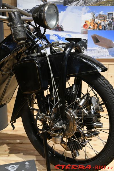 244/A - TOP Moutain Motorcycle Museum