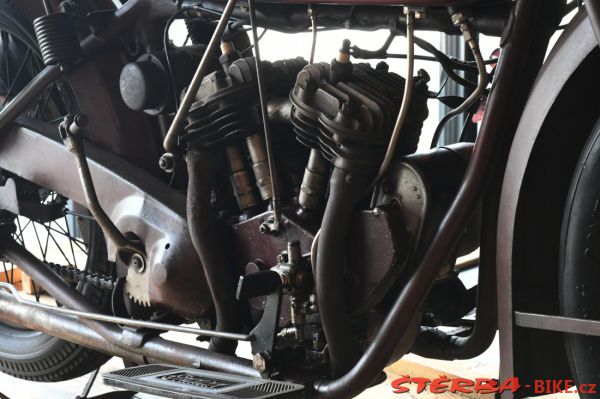 244/A - TOP Moutain Motorcycle Museum
