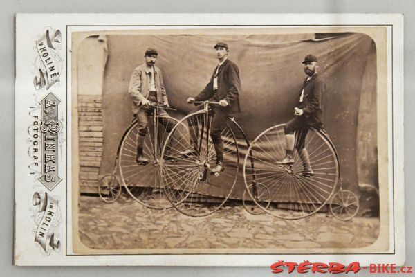 245 - Vysoká kola - Kolín