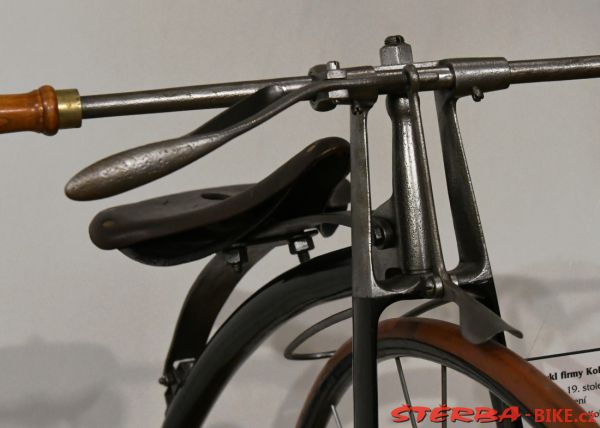 245 - Vysoká kola - Kolín