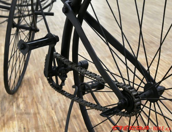 245 - High Wheels - Kolin