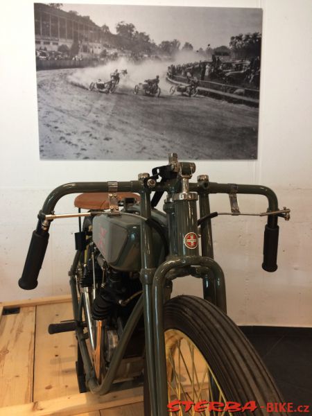 244/A - TOP Moutain Motorcycle Museum