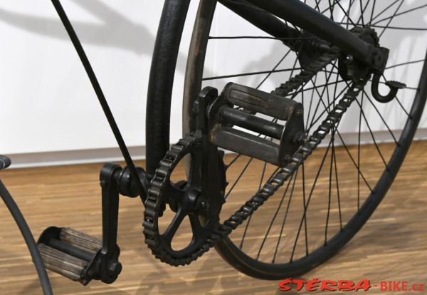 245 - Vysoká kola - Kolín