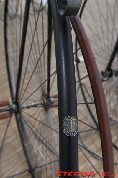 245 - Vysoká kola - Kolín