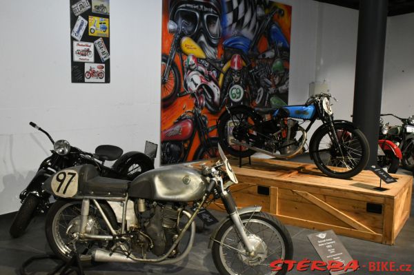 244/A - TOP Moutain Motorcycle Museum