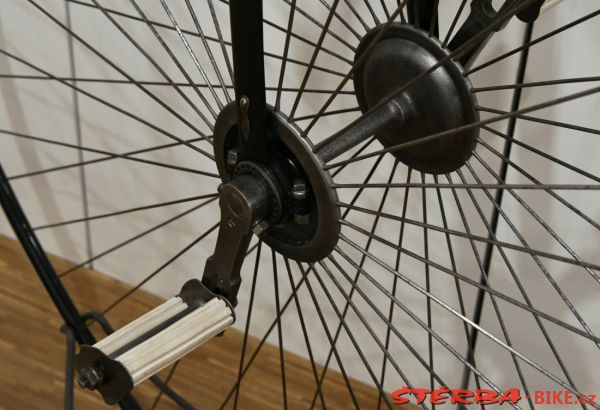 245 - Vysoká kola - Kolín