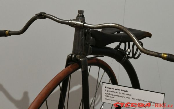 245 - Vysoká kola - Kolín