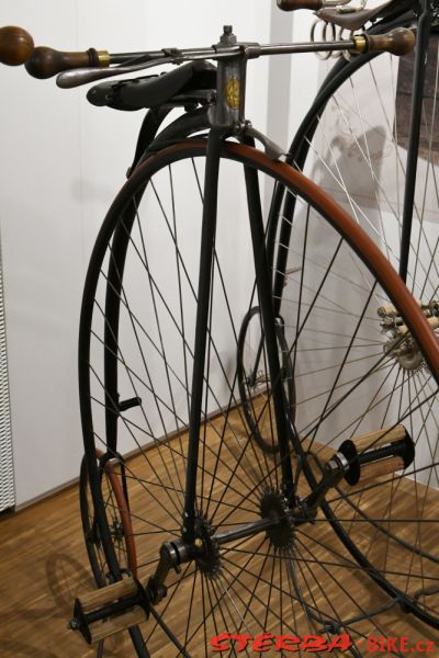245 - High Wheels - Kolin
