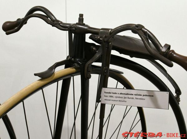 245 - Vysoká kola - Kolín