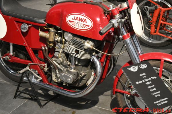 244/A - TOP Moutain Motorcycle Museum