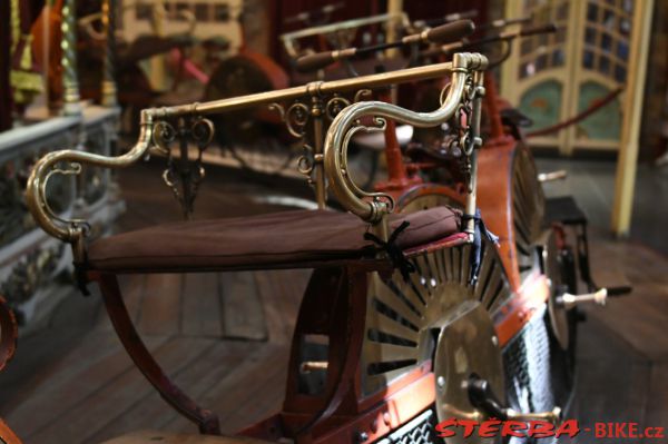 247/A - Musée des Arts forains
