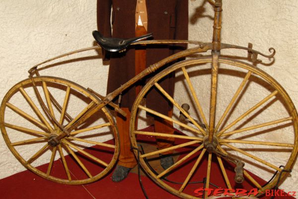 Hubert velocipede