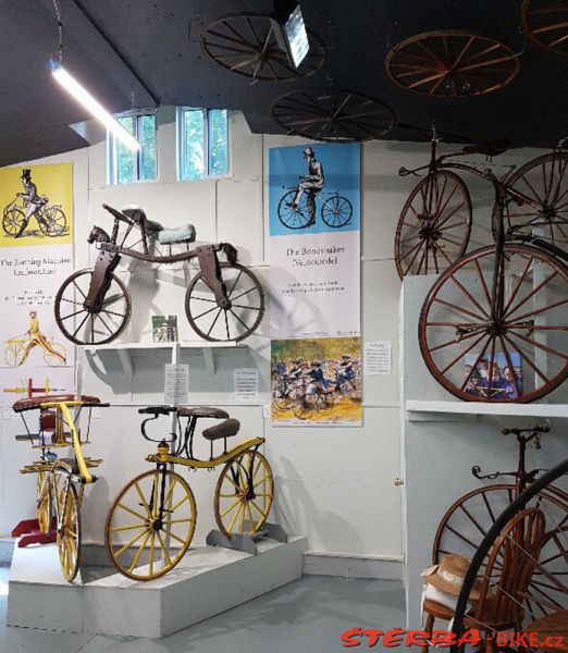251/B - Huron Bicycle Museum - Canada