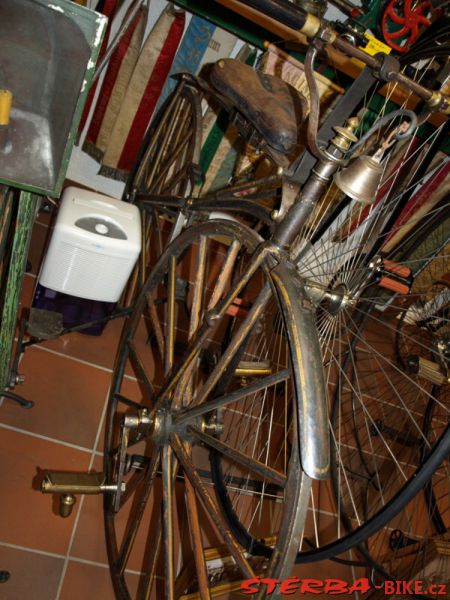 A. Favre velocipede V.