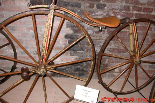 Hanlon velocipede