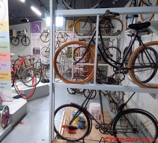 251/B - Huron Bicycle Museum - Kanada