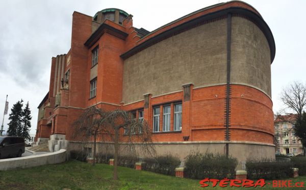 254/A Okolo Hradce - výstava