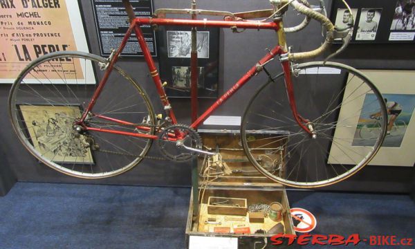 255/B Expo CYCLING LEGENDS 2019
