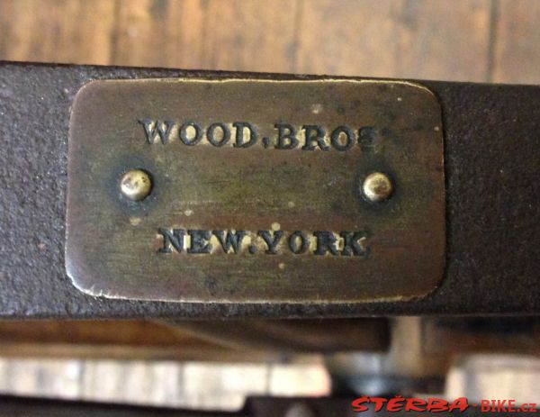 Wood Brothers - luxury model