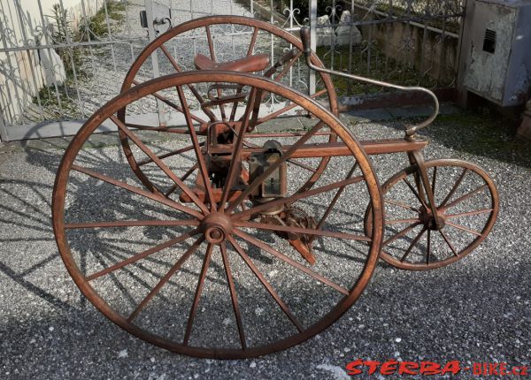 Wooden tricycle for display