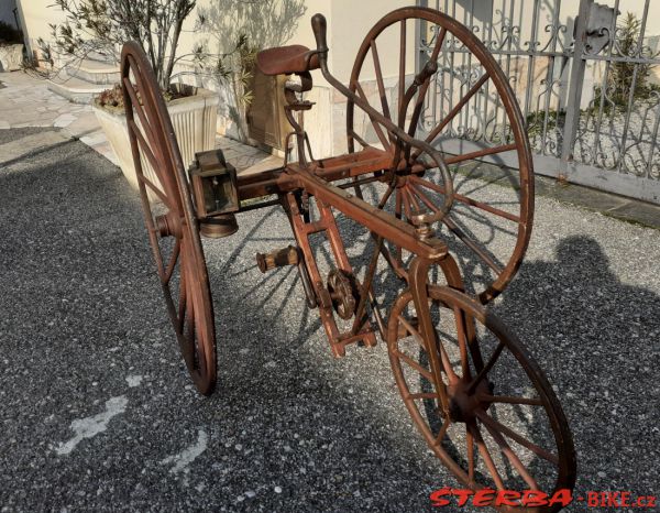 Wooden tricycle for display