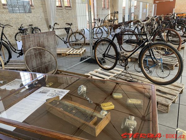 267/A - Velocipiade 2021 exposition