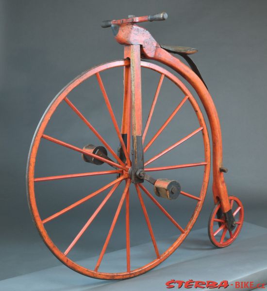 Wooden high wheel, discovered in France  – after a year 1874