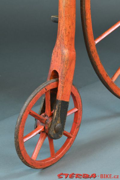 Wooden high wheel, discovered in France  – after a year 1874