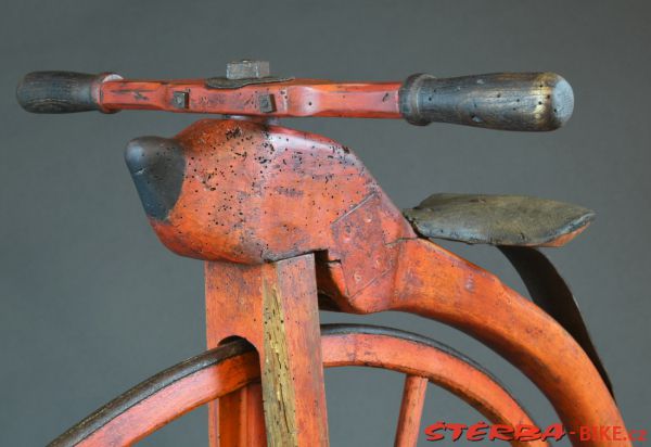 Wooden high wheel, discovered in France  – after a year 1874