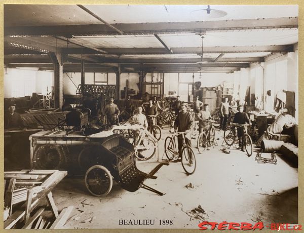 05/B Peugeot Museé, Sochaux – France