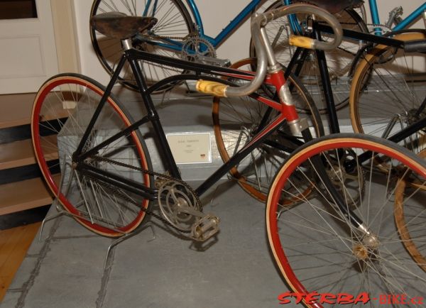 Labor racing model in theVelorama museum in Nijmengen