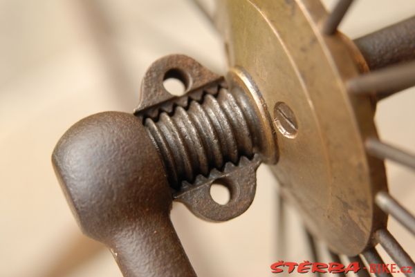 High wheel with suspension, France - around 1876