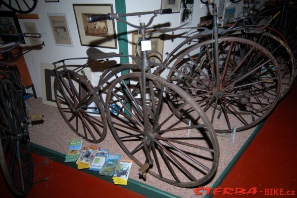 27. The National Cycle Collection - Wales