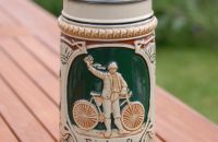 Beer steins, glasses, ewers and tankards