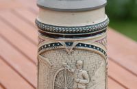 Beer steins, glasses, ewers and tankards