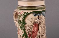 Beer steins, glasses, ewers and tankards