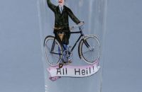 Beer steins, glasses, ewers and tankards