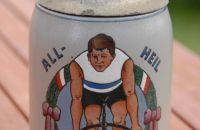 Beer steins, glasses, ewers and tankards