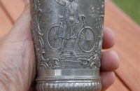 Beer steins, glasses, ewers and tankards