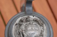 Beer steins, glasses, ewers and tankards