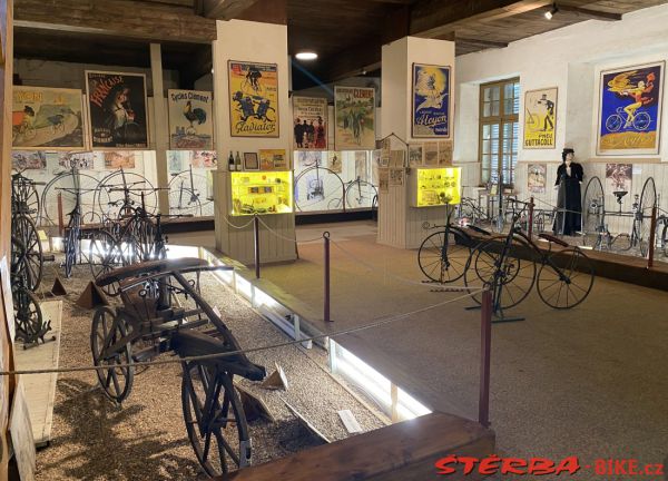 24/1 - Tres Fountais, Bar-le-Duc - Francie