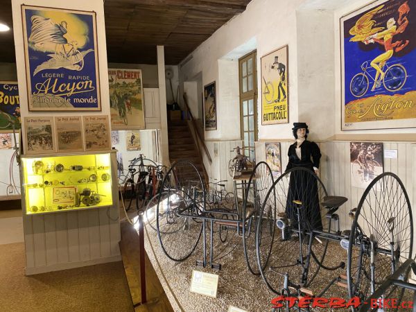 24/1 - Tres Fountais, Bar-le-Duc - Francie