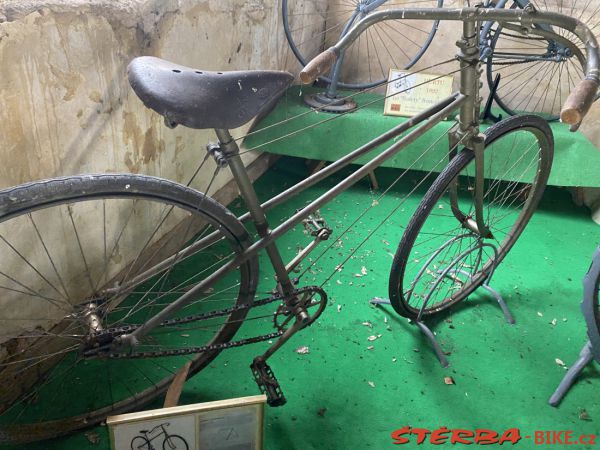 24/1 - Tres Fountais, Bar-le-Duc - Francie