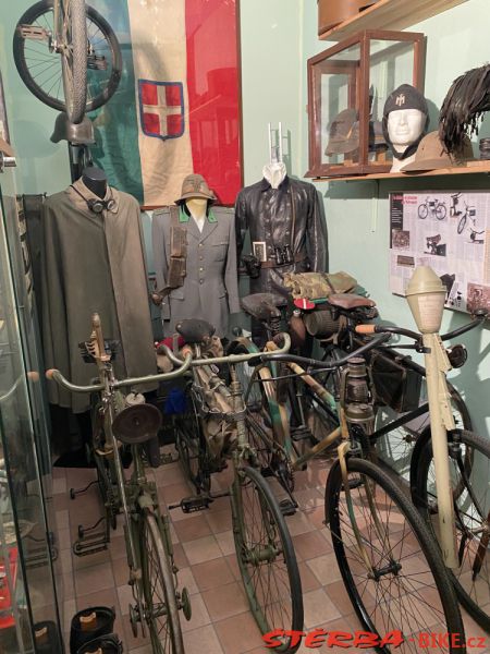 279/A.  Museo di Biciclette - Riva del Garda